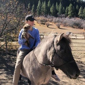 Meet your Posher, Kenna